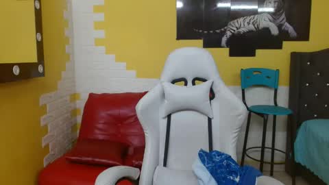 chacorta_ online show from May 30, 3:32 pm