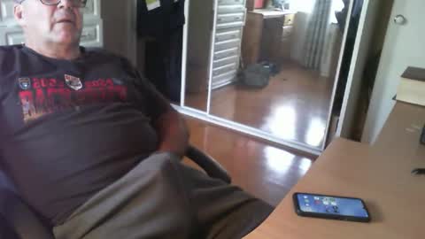 Chalky online show from April 1, 7:31 am