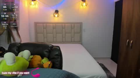  Chanel   online show from December 3, 12:31 am