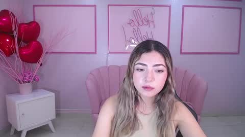 Snapshot of channel_blonde_a chatting on March 3, 4:36 pm channel_blonde_a online show from March 3, 4:36 pm