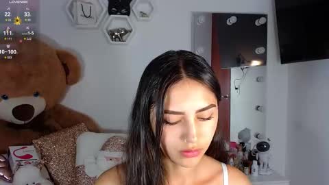 Snapshot of channelrose_1 chatting on December 7, 4:59 am Isabella online show from December 7, 4:59 am