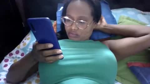 Snapshot of chantal99 chatting on September 20, 5:49 pm chantal99 online show from September 20, 5:49 pm