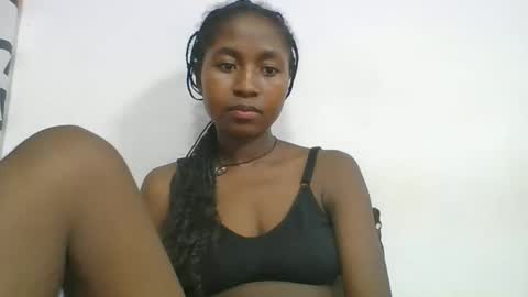 chantale483461 online show from March 19, 6:13 pm