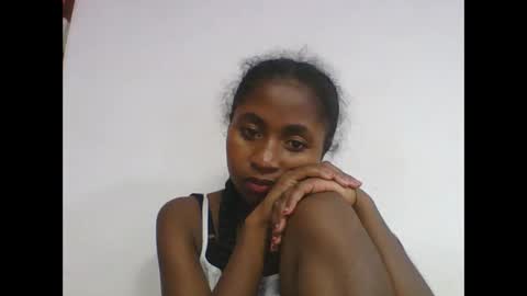 chantale483461 online show from May 13, 6:17 pm