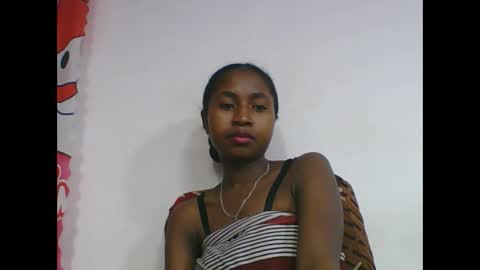 chantale483461 online show from May 5, 3:07 pm