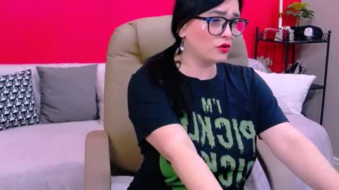 The Queen online show from February 23, 6:07 am