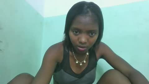 chanteuse655720 online show from May 7, 5:36 am