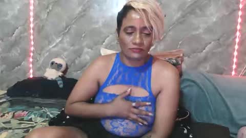 Snapshot of chanz10172 chatting on October 18, 10:25 pm Zaria Vixen online show from October 18, 10:25 pm