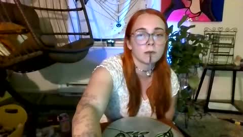 chaosfairyart online show from October 21, 5:01 am