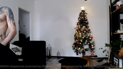 Snapshot of chaptertoo chatting on December 27, 11:50 am SofiLiam online show from December 27, 11:50 am