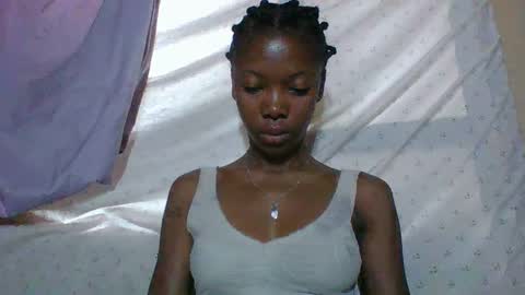 Snapshot of chariola0101 chatting on March 4, 10:38 pm chariola0101 online show from March 4, 10:38 pm