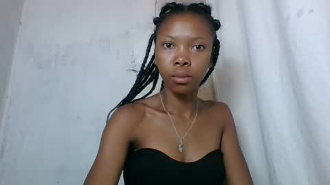 Snapshot of chariola0101 chatting on January 24, 12:52 am chariola0101 online show from January 24, 12:52 am