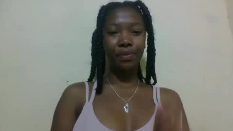 Snapshot of chariola0101 chatting on October 21, 11:15 am chariola0101 online show from October 21, 11:15 am
