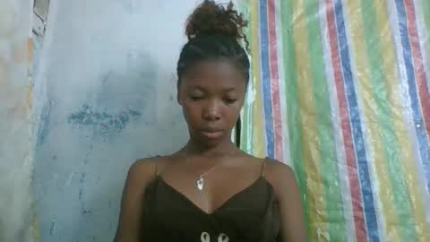 Snapshot of chariola0101 chatting on February 14, 6:08 pm chariola0101 online show from February 14, 6:08 pm