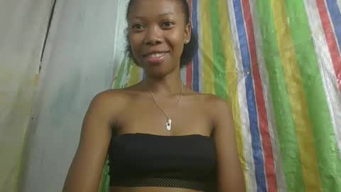 Snapshot of chariola0101 chatting on February 6, 11:15 pm chariola0101 online show from February 6, 11:15 pm