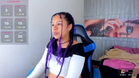 Snapshot of charis_21 chatting on September 28, 7:06 am charis 2 online show from September 28, 7:06 am