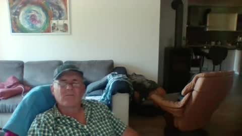 charles6064 online show from June 15, 10:29 am