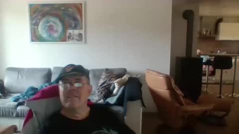 charles6064 online show from November 6, 11:13 am