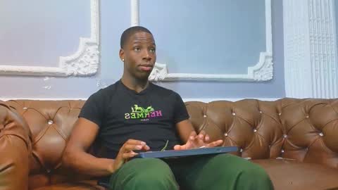 charlesbrown_ online show from December 17, 11:50 am