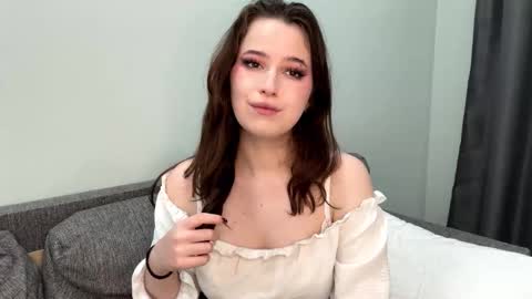 Freya online show from March 27, 5:36 pm