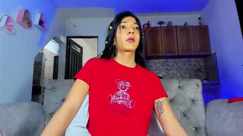 Snapshot of charlot_sanchez chatting on October 1, 12:54 am lot online show from October 1, 12:54 am