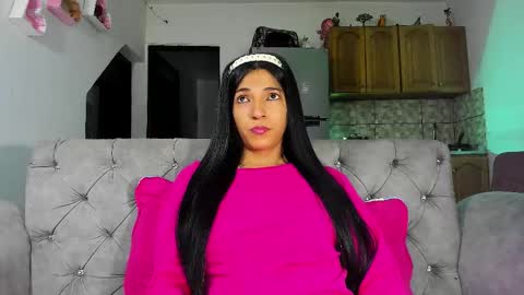 Snapshot of charlot_sanchez chatting on September 24, 10:38 pm lot online show from September 24, 10:38 pm