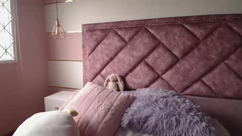 Snapshot of charlote__miller chatting on March 7, 2:34 pm You honey online show from March 7, 2:34 pm