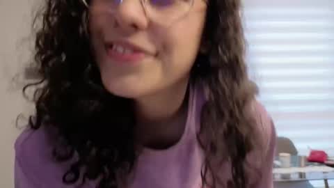 Snapshot of charlote__miller chatting on September 20, 11:46 am You honey online show from September 20, 11:46 am
