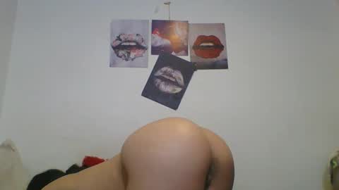 karinaa independent model online show from March 6, 9:31 pm