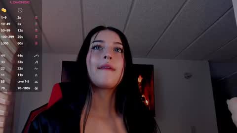 Snapshot of charlotte_greys chatting on September 16, 9:07 pm Charlotte  online show from September 16, 9:07 pm