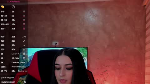 Snapshot of charlotte_greys chatting on February 21, 1:11 am Charlotte  online show from February 21, 1:11 am