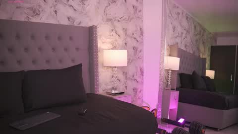 Charlotte online show from February 26, 12:05 pm