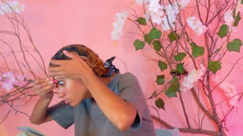 CHARLOTTE online show from March 31, 11:43 am