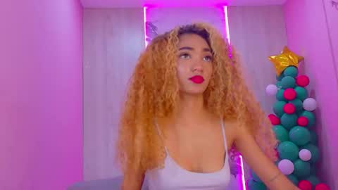 CHARLOTTE online show from December 21, 4:13 pm