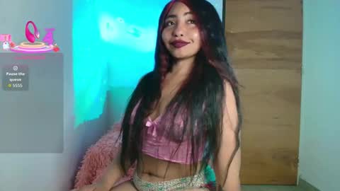 Snapshot of charlotte_princess_1 chatting on October 16, 5:07 am charlotte_princess_1 online show from October 16, 5:07 am