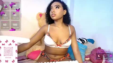 charlotte_walker1 online show from January 5, 11:41 pm