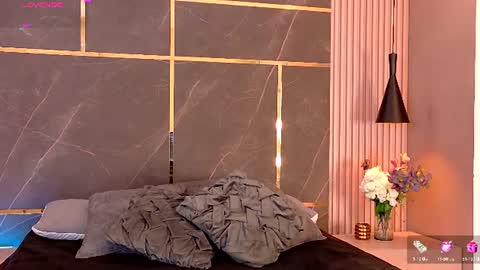 charlottebrandt_ online show from July 2, 3:44 am