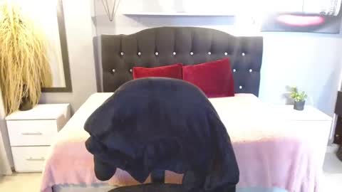 charlottefiery online show from March 31, 1:28 am