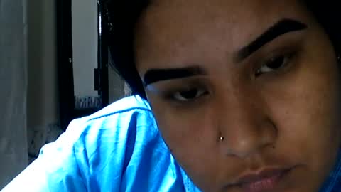 charlottequeen_21 online show from July 2, 1:14 am