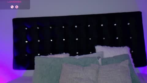 charlotterussel online show from February 10, 9:04 pm