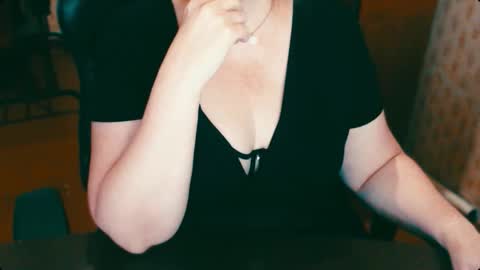 Snapshot of charlottextasty chatting on September 15, 1:12 pm CharlotteXTasty online show from September 15, 1:12 pm