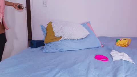 Snapshot of charlottte_miller chatting on September 27, 8:28 pm Charlotte online show from September 27, 8:28 pm