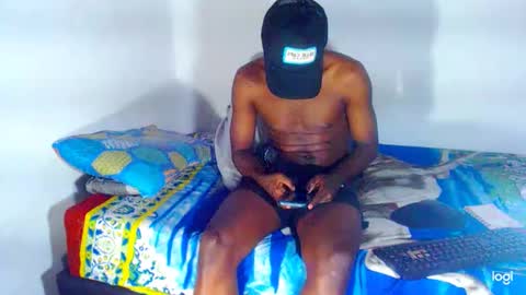 charly_vergonti_ online show from February 2, 8:45 am