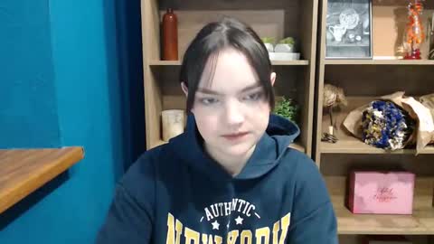 Julliette online show from November 28, 8:10 am