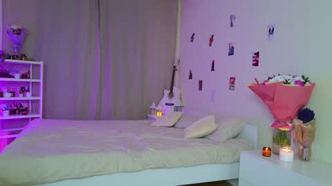 Kaylee online show from October 17, 3:49 pm