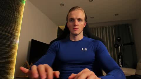 Chase Reed online show from December 18, 10:05 pm