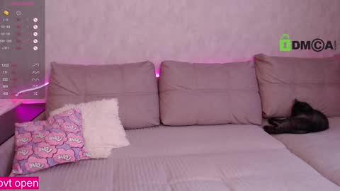 Snapshot of chatur_babes_ chatting on February 20, 4:28 am Im Elya   inst Elya Elfie  online show from February 20, 4:28 am