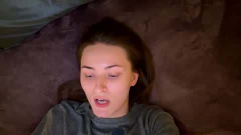 Snapshot of chatwithbri chatting on September 24, 3:35 am Bri online show from September 24, 3:35 am
