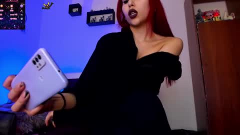 Miss Cheeryl online show from December 5, 4:15 am