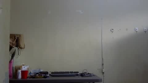 Snapshot of chelly4u69 chatting on September 14, 6:04 am chelly4u69 online show from September 14, 6:04 am